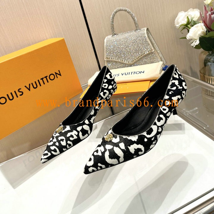 LVJ24002DZ-26　ルイヴィトン LOUISVUITTON  2024年最新入荷 ウィメンズ パンプス ローヒールシューズ ローファー レディースシューズ