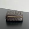 BOV766026SK-aj　ボッテガヴェネタ BOTTEGAVENETA 2024年最新入荷 イントレチャート ラージ オーガナイザー ポーチ 手持ちかばん トラベルバッグ 化粧かばん 洗面具収納 ポーチ 旅行かばん