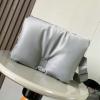 LE9120BQH-99　ロエベ LOEWE 2024年最新入荷 パファー ゴヤ メッセンジャーバッグ 斜め掛け ショルダーバッグ クロスボディバッグ