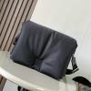 LE9120BQK-99　ロエベ LOEWE 2024年最新入荷 パファー ゴヤ メッセンジャーバッグ 斜め掛け ショルダーバッグ クロスボディバッグ
