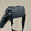PD2VH173PBK-99　プラダ PRADA 2024年最新入荷 メッセンジャーバッグ 斜め掛け ショルダーバッグ クロスボディバッグ