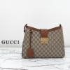 GG795113BKF-057　グッチ GUCCI 2024年最新作 パドロック GG ミディアム 斜め掛け ショルダーバッグ クロスボディバッグ レディースかばん 