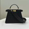 FD8BN327MJBK-168　フェンディ FENDI 2024年最新入荷 ピーカブー ISeeU スモール トートバッグ トップハンドルバッグ ハンドバッグ 2way ショルダーバッグ