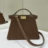 FD8BN327MJKF-168　フェンディ FENDI 2024年最新入荷 ピーカブー ISeeU スモール トートバッグ トップハンドルバッグ ハンドバッグ 2way ショルダーバッグ