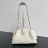 BOV785807MB-aj　ボッテガヴェネタ BOTTEGAVENETA 2024年最新入荷 チェーン付き ローレン1980 クラッチバッグ レディース ショルダーバッグ ホワイト