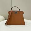 FD8BN327LPJT-168　フェンディ FENDI 2024年最新入荷 ピーカブー ISeeU スモール ハンドバッグ トートバッグ 2way ショルダーバッグ レディース 