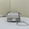 FD8BS017MDYS-168　フェンディ FENDI 2024年最新入荷 バゲット ミニ トートバッグ 2way ショルダーバッグ チェーンポーチ レディース クリスタルFFモチーフ