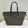 FD8BH414DBKF-168　フェンディ FENDI 2024年最新入荷 Origami ラージ トートバッグ ハンドバッグ 折りたたみ レディース 変形バッグ