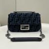 FD8BR793BKL-168　フェンディ FENDI 2024年最新入荷 バゲット チェーン ミディ トートバッグ 2way ショルダーバッグ レディース