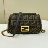 FD8BR793BKF-168　フェンディ FENDI 2024年最新入荷 バゲット チェーン ミディ トートバッグ 2way ショルダーバッグ レディース