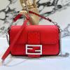 FD8BS017LRD-168　フェンディ FENDI 2024年最新入荷 バゲット ミニ チェーン ショルダーバッグ レディース