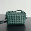 BOV723547SG-aj　ボッテガヴェネタ BOTTEGAVENETA 2024年最新入荷 ミニ ループ カメラバッグ ショルダーバッグ レディース
