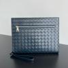BOV732638SL-aj　ボッテガヴェネタ BOTTEGAVENETA 2024年最新入荷 イントレチャート リストレット ドキュメントケース クラッチバッグ ストラップ付き 手持ちかばん メンズ