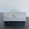 BOV741511PHL-aj　ボッテガヴェネタ BOTTEGAVENETA 2024年最新入荷 ハンドル付き ロング クラッチバッグ イブニングバッグ ウィメンズノットクロージャー 