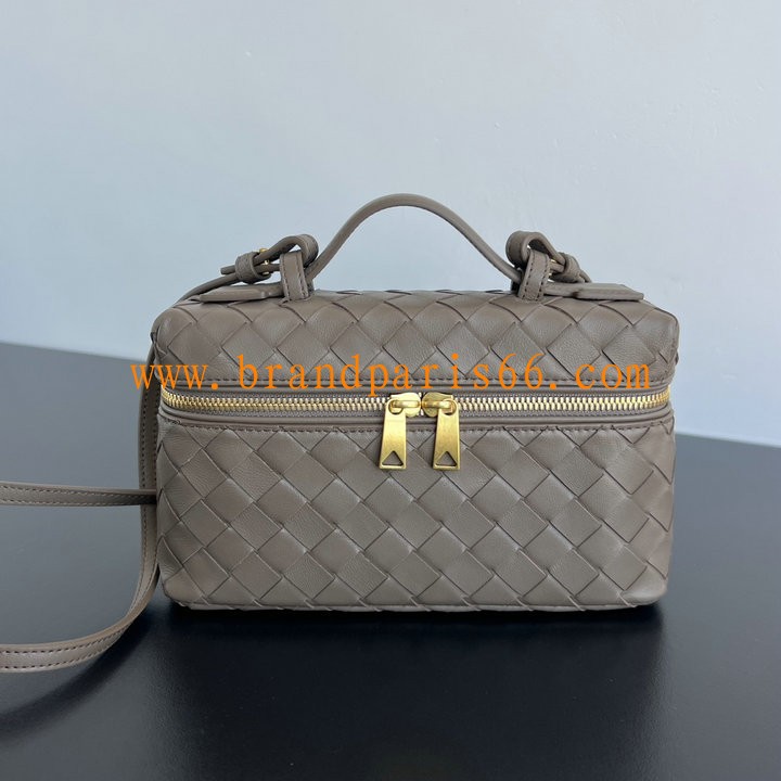 BOV789109SH-aj　ボッテガヴェネタ BOTTEGAVENETA 2024年最新入荷 バンバン バニティーケース  トートバッグ 2way ショルダーバッグ