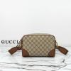 GG821155BKF-057　グッチ GUCCI 2024年最新入荷 GGエンブレム スモール クロスボディバッグ メンズ ショルダーバッグ
