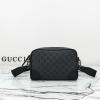 GG821155BBK-057　グッチ GUCCI 2024年最新入荷 GGエンブレム スモール クロスボディバッグ メンズ ショルダーバッグ