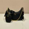 PD1BH204BJBK-99　プラダ PRADA 2022年最新入荷 Re-Edition 2005 Re-Nylon バッグ  斜め掛け ショルダーバッグ クロスボディバッグ