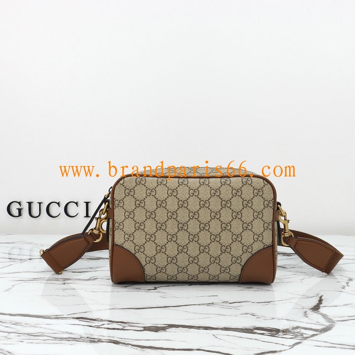GG821155BKF-057　グッチ GUCCI 2024年最新入荷 GGエンブレム スモール クロスボディバッグ メンズ ショルダーバッグ