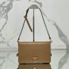 PD1BD082YXS-GH　プラダ PRADA 2025年最新入荷 ショルダーバッグ フラップバッグ レディース ソフトルックスレザー