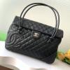 CH6338KK-CC　シャネル CHANEL 2025年最新入荷 ミディアムバッグ ホーボーバッグ トートバッグ