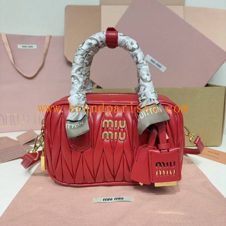 MM5BB123BRD-057　ミュウミュウ MIUMIU 2025年最新入荷 アルカディ トートバッグ スモール ハンドバッグ 2way ショルダーバッグ レディース