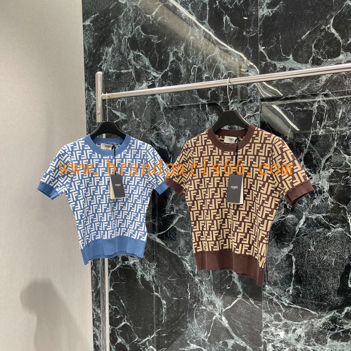 MDFD25001-XG　フェンディ FENDI 2025年春夏最新入荷 ショートスリーブ スリムフィット セーター FFコットン クルーネック レディース おしゃれ
