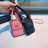 SJPD25002-99　プラダ PRADA 2025年最新入荷 サフィアーノレザー スマートフォンケース ショルダー付き iphone 携帯ケース カード入れ