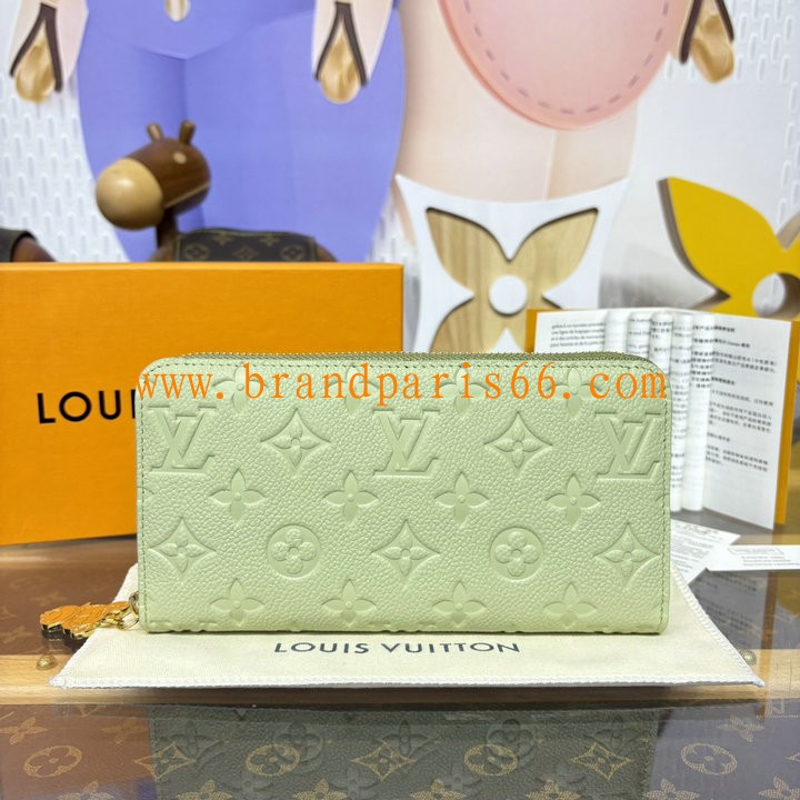 M13618G-057　ルイヴィトン LOUISVUITTON 2025年最新入荷 LV TM ジッピー ウォレット ファスナー長財布 グレインカウハイドレザー