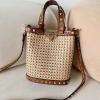 VT6610BXZ-99　ヴァレンティノ Valentino 2025年最新入荷 ラフィア トートバッグ ハンドバッグ レディース