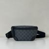 GG821165BQK-057　グッチ GUCCI 2025年新作 GGエンブレム ウェストバッグ ベルトバッグ ショルダーバッグ メンズ