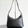 BOV815748BK-99　ボッテガヴェネタ BOTTEGAVENETA 2025年新作 スモール トラベラー ホーボーバッグ トートバッグ ショルダーバッグ レディース