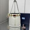 PD1BE085BS-99　プラダ PRADA 2025年新作 バックル 装飾ベルト付 レザー バケットバッグ ショルダーバッグ レディース