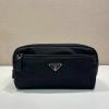 PD2NA030BK-99　プラダ PRADA 2025年新作 Re-Nylon  サフィアーノレザー トラベルポーチ クラッチバッグ 手持ちかばん