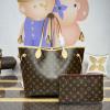 M46987-057　ルイヴィトン LOUISVUITTON 2025年新作 パーソナライズ可能 ネヴァーフル MM トートバッグ ハンドバッグ モノグラムキャンパス
