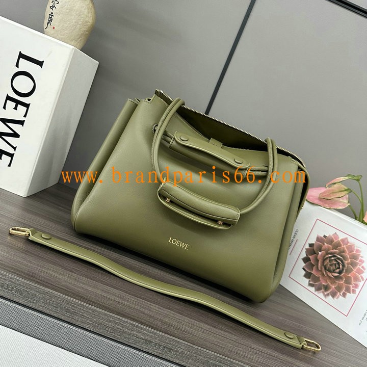 LE052451GL-99　ロエベ LOEWE 2025年最新入荷 マドリードバッグ スモール ホーボーバッグ ショルダーバッグ レディース