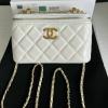 CH96048BS-CC　シャネル CHANEL 2025年新作 チェーン クラッチ ヴァニティー ケース ショルダーバッグ 化粧かばん レディース 