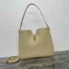 CE119563PMB-99　セリーヌ CELINE 2025年新作 ミディアム カミーユ 16 セーズ ソフト バッグ ショルダーバッグ スムースカーフスキン