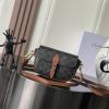 CE122652BKF-99　セリーヌ CELINE 2025年新作 ティーン トリオンフ バッグ ショルダーバッグ フラップバッグ