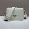 PD1BD314PBS-99　プラダ PRADA 2025年新作 スモール フラップバッグ ショルダーバッグ カーフレザー レディース