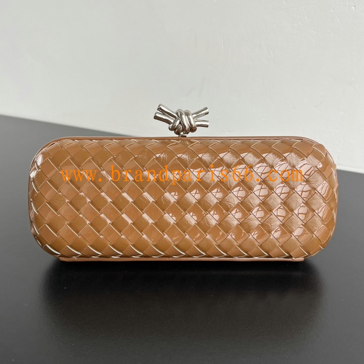 BOV754783ZS-aj　ボッテガヴェネタ BOTTEGAVENETA 2025年新色 ストレッチ ノット 横長シルエット ミノディエール クラッチバッグ イブニングバッグ