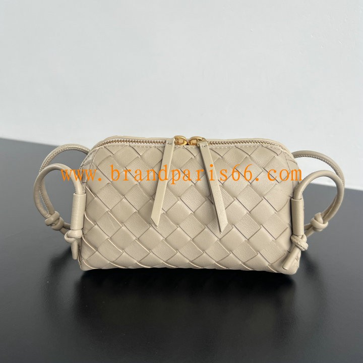 BOV794258QQX-aj　ボッテガヴェネタ BOTTEGAVENETA 2025年新作 コンサートポーチ ショルダーバッグ レディースイントレチャート
