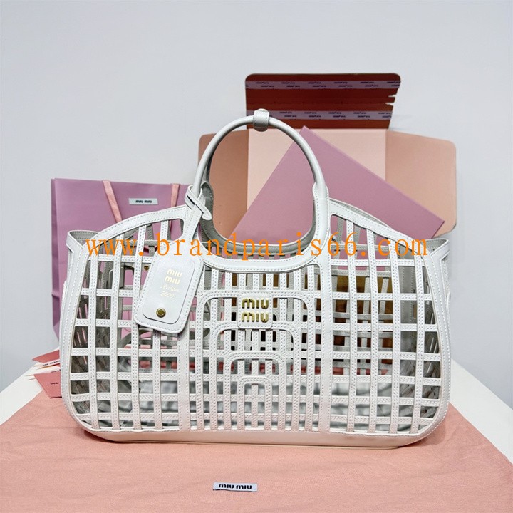 MM5BA293BS-057　ミュウミュウ MIUMIU 2025年新作 レザー バスケットバッグ トートバッグ ハンドバッグ レザー レディース