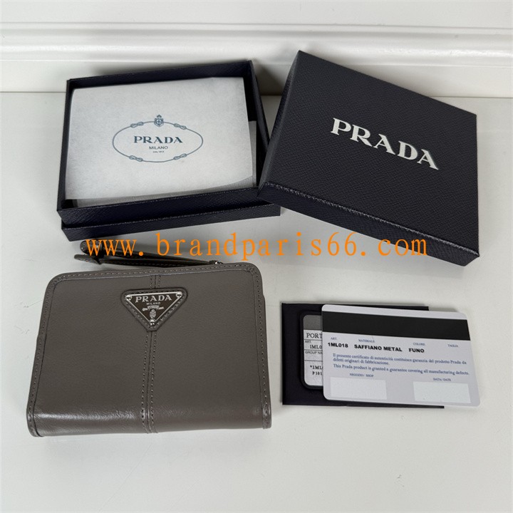 PD1ML018PYHS-GH　プラダ PRADA 2025年新作 2つ折り短財布 ショートウォレット カード入れ 小銭入れ ソフトルックスレザー 
