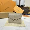 M69800-057 ルイヴィトン LOUISVUITTON 2025年新作 ポルトフォイユ ゾエ 三つ折り 短財布 小銭入れ モノグラム アンプラント レザー