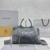 BA92540ZRHS-99　バレンシアガ BALENCIAGA 2025年新作 LE CITY ミディアム トートバッグ ハンドバッグ ショルダーバッグ レディース