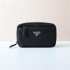 PD2NA016BK-99　プラダ PRADA 2025年新作 スモールバッグ ストラップ付き クラッチバッグ 手持ちかばん ポーチ Re-Nylon