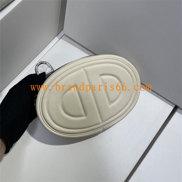 HLP18NB-063　エルメス HERMES 2025年新作 イン ザ ループ ショルダーバッグ ラウンドバッグ レディース swift スイフトレザー