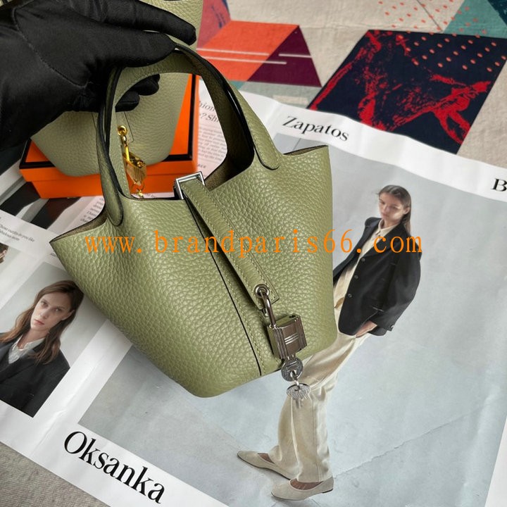 HPT14TCYSC-063　エルメス HERMES 2025年新作 マイクロ ピコタン バケットバッグ トートバッグ ハンドバッグ ショッピングバッグ レディース TCレザー