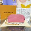 M25686-057　ルイヴィトン LOUISVUITTON 2025年新作 コスメティック リップスティック ポーチ エピ レザー